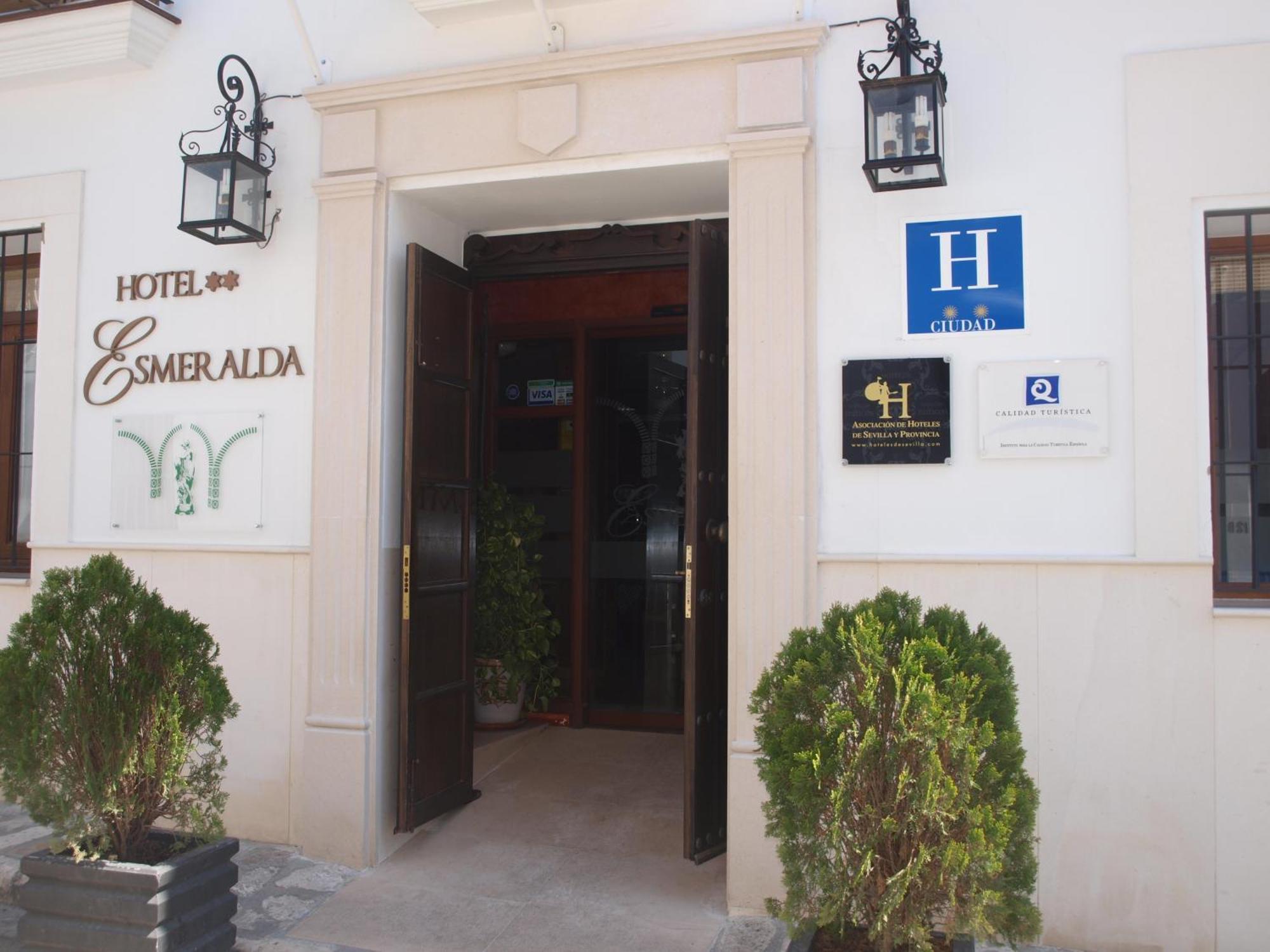 Hotel Esmeralda أشونة المظهر الخارجي الصورة