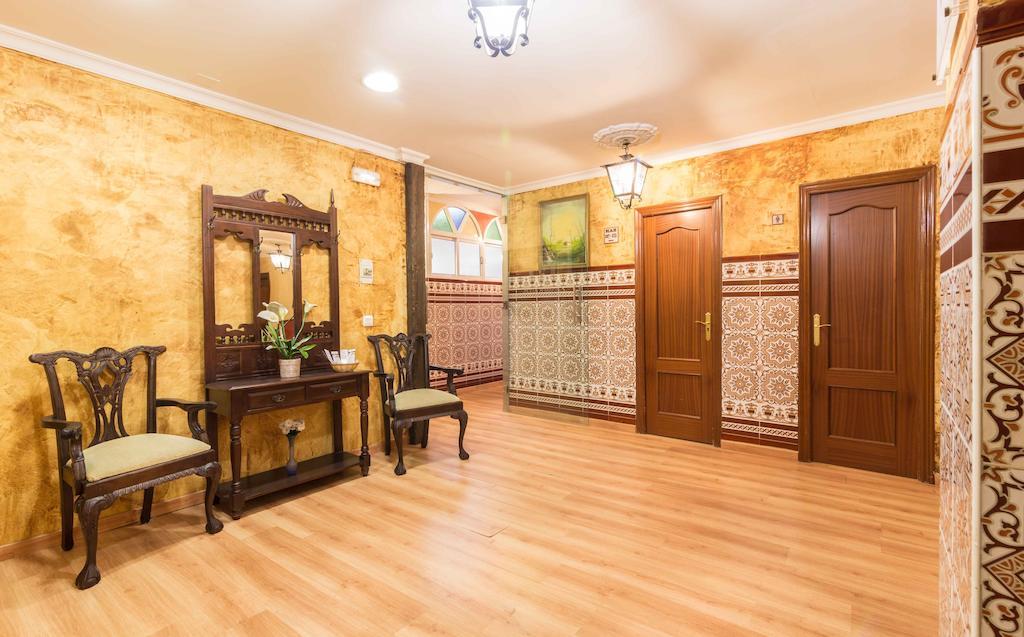 Hotel Esmeralda أشونة المظهر الخارجي الصورة
